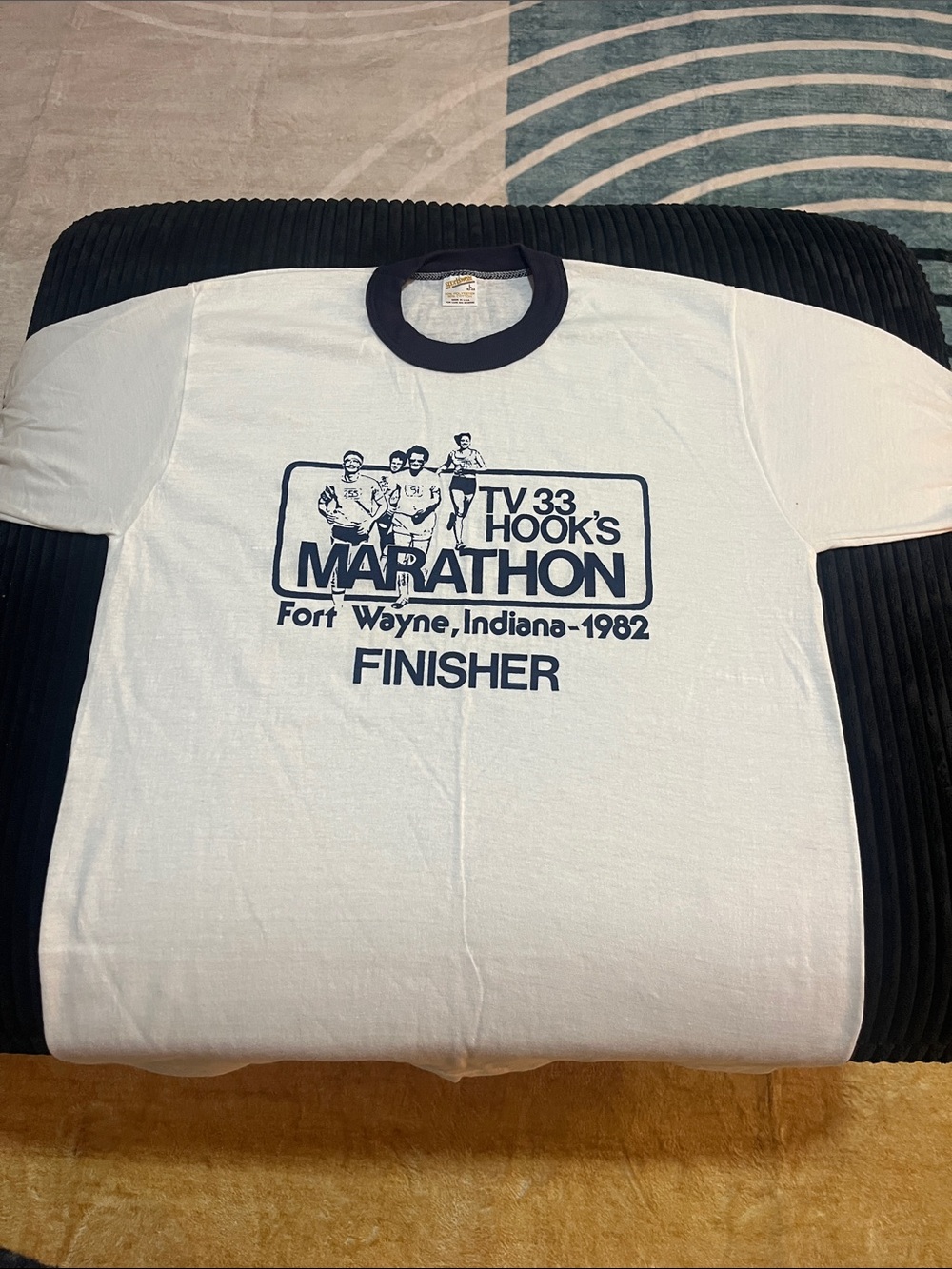 Vintage Original TV 33 Hook's Marathon Fort Wayne 1982 T-Shirt